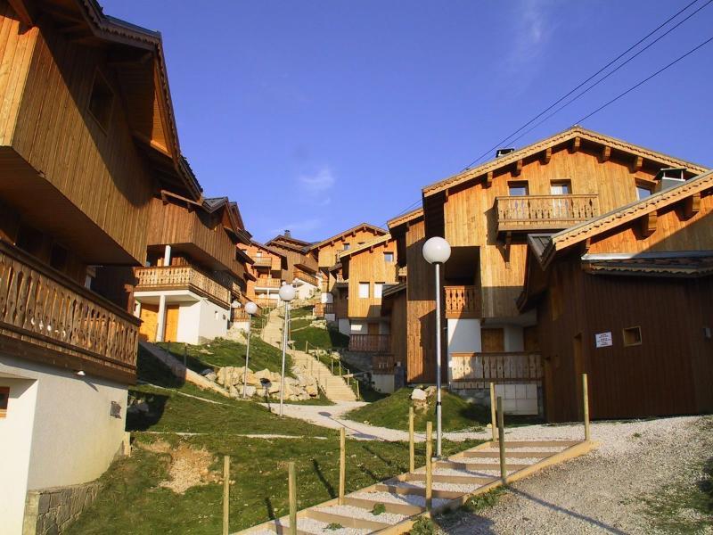 Madame Vacances Les Chalets Du Praz La Plagne Exterior foto