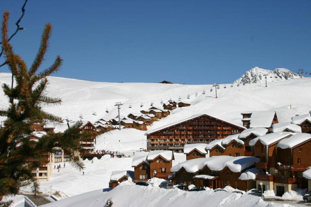 Madame Vacances Les Chalets Du Praz La Plagne Exterior foto